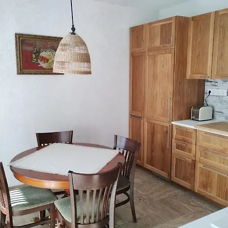 Apartment Ltt - Near Airport, Spacious, Sunny Sofia